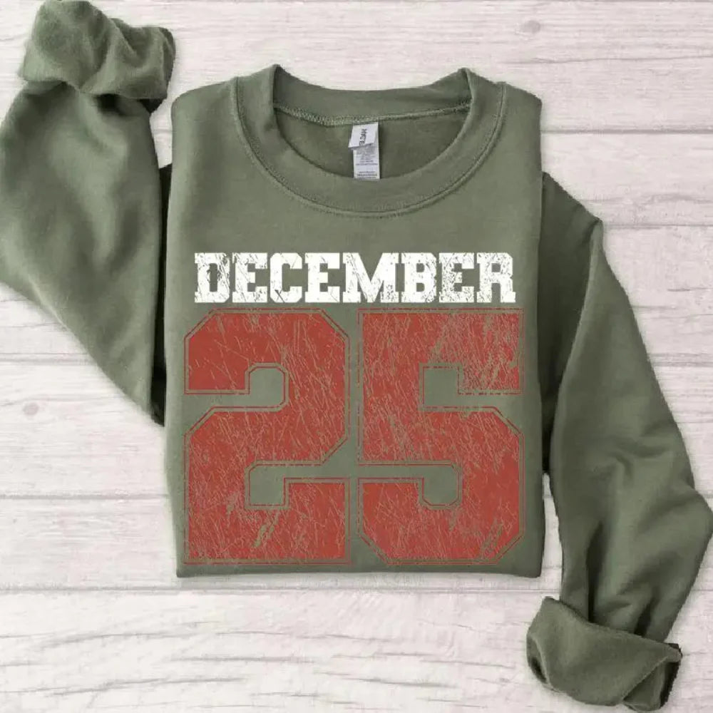 Women's Oversized Vintage Christmas Sweater - Long Sleeve Crewneck
