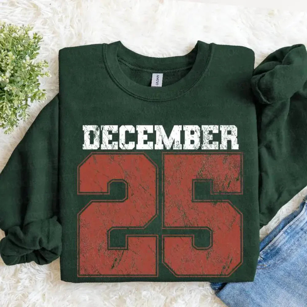 Women's Oversized Vintage Christmas Sweater - Long Sleeve Crewneck