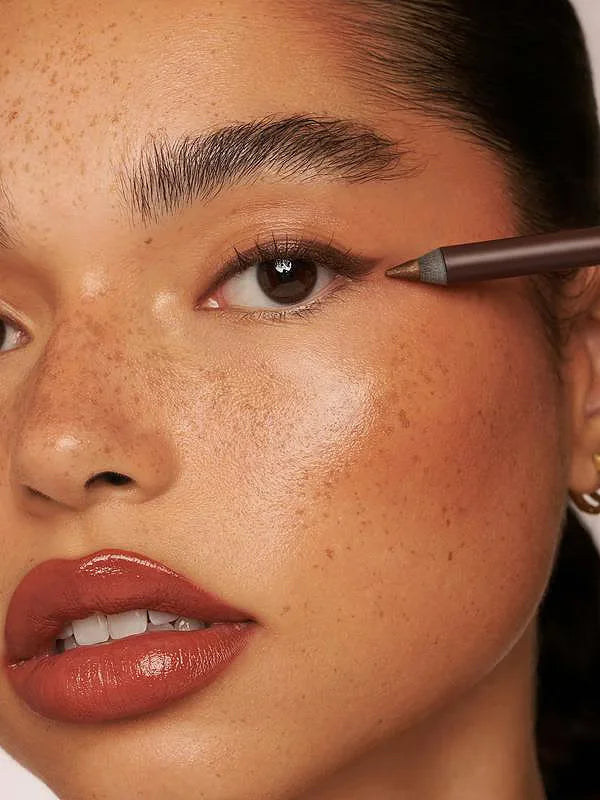 EyeDefine™ - The 16-Hour Smudge-Proof Eyeliner That Never Fails You (1+1 FREE)
