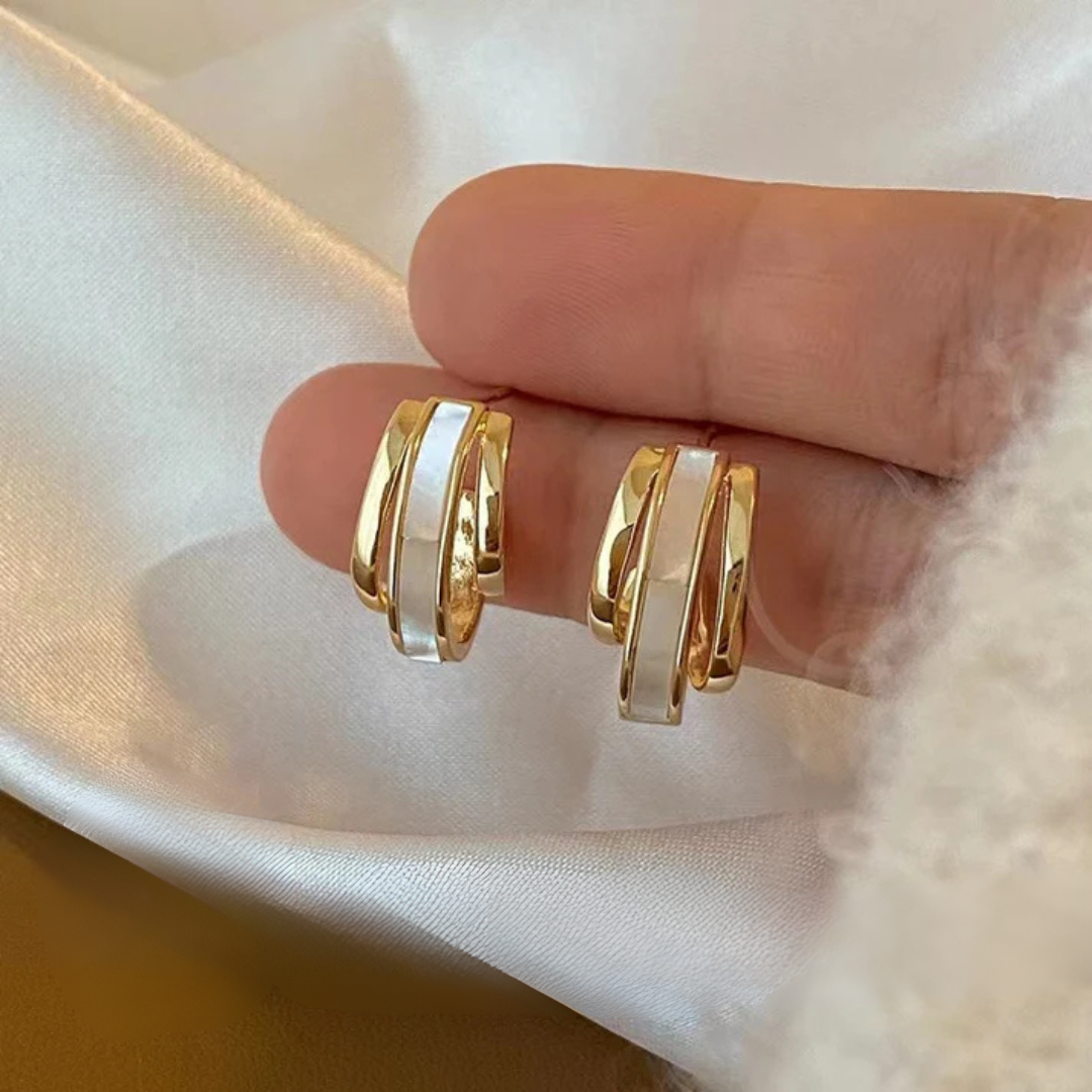 OpalGlow™ - Elegance That Catches Every Eye