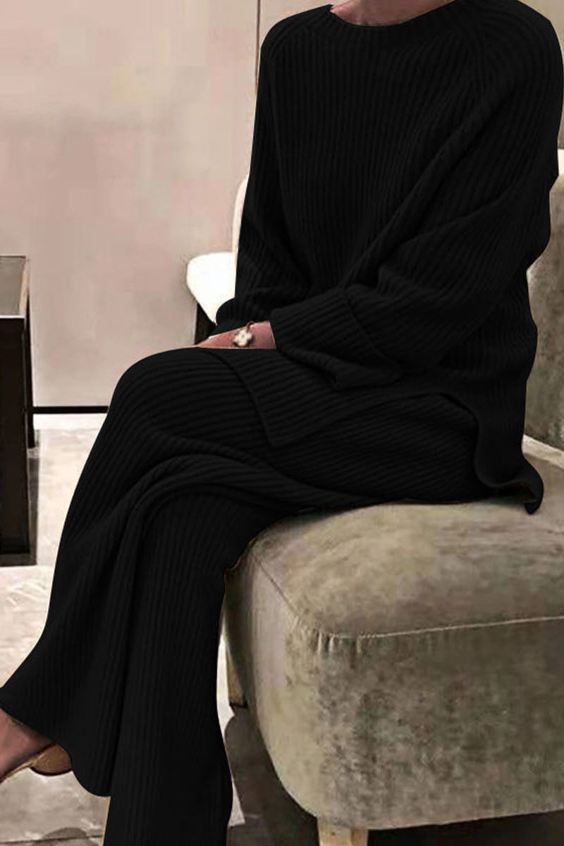 Ladies ribbed knitted lounge set | Oversized sweater, wide pants, casual fit