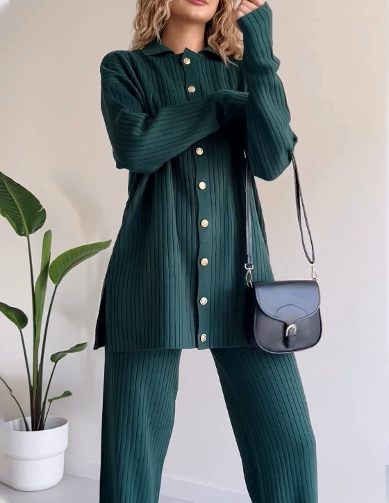 Ladies ribbed knitted two-part set | Knot closure top, wide pants, casual fit