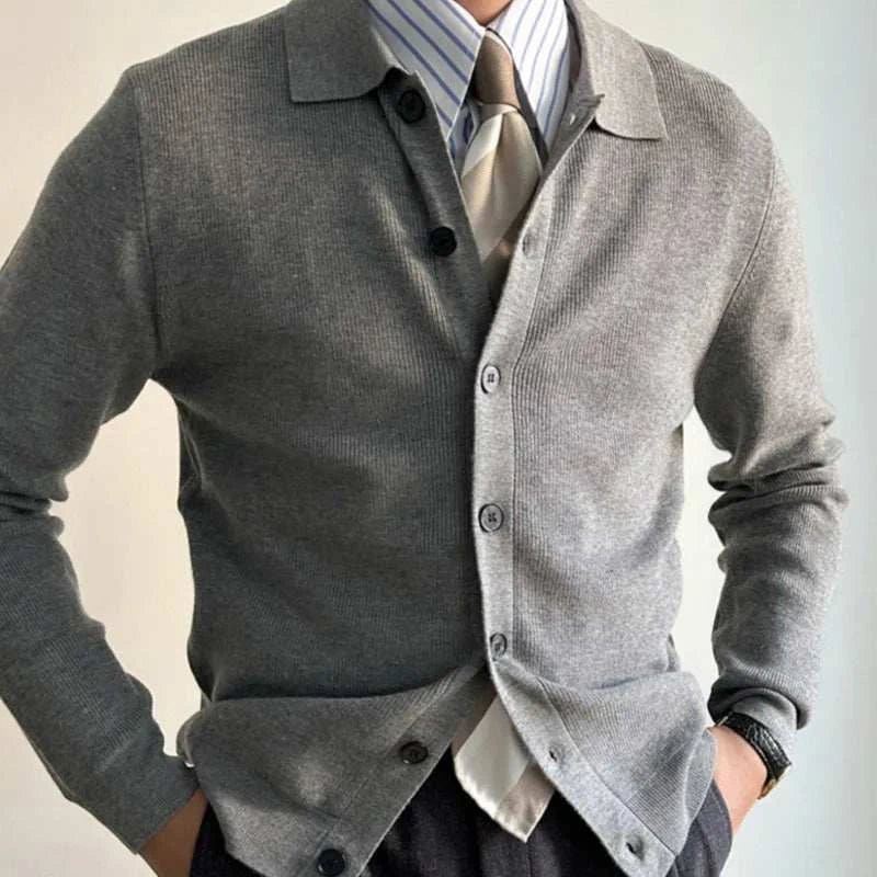 Knitted cardigan for a modern look