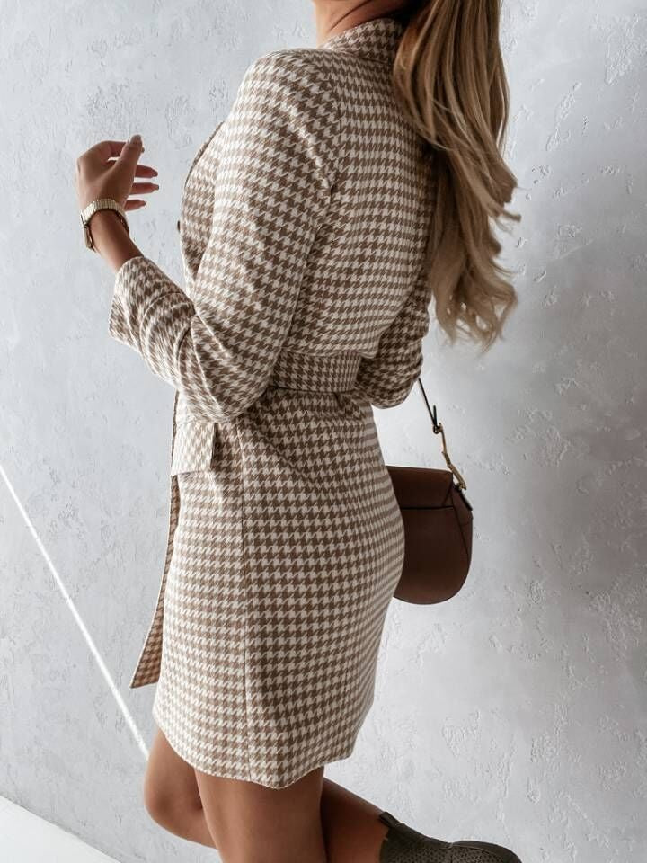 Tailed Blazer dress with Ceintuur - Elegant & Stylish