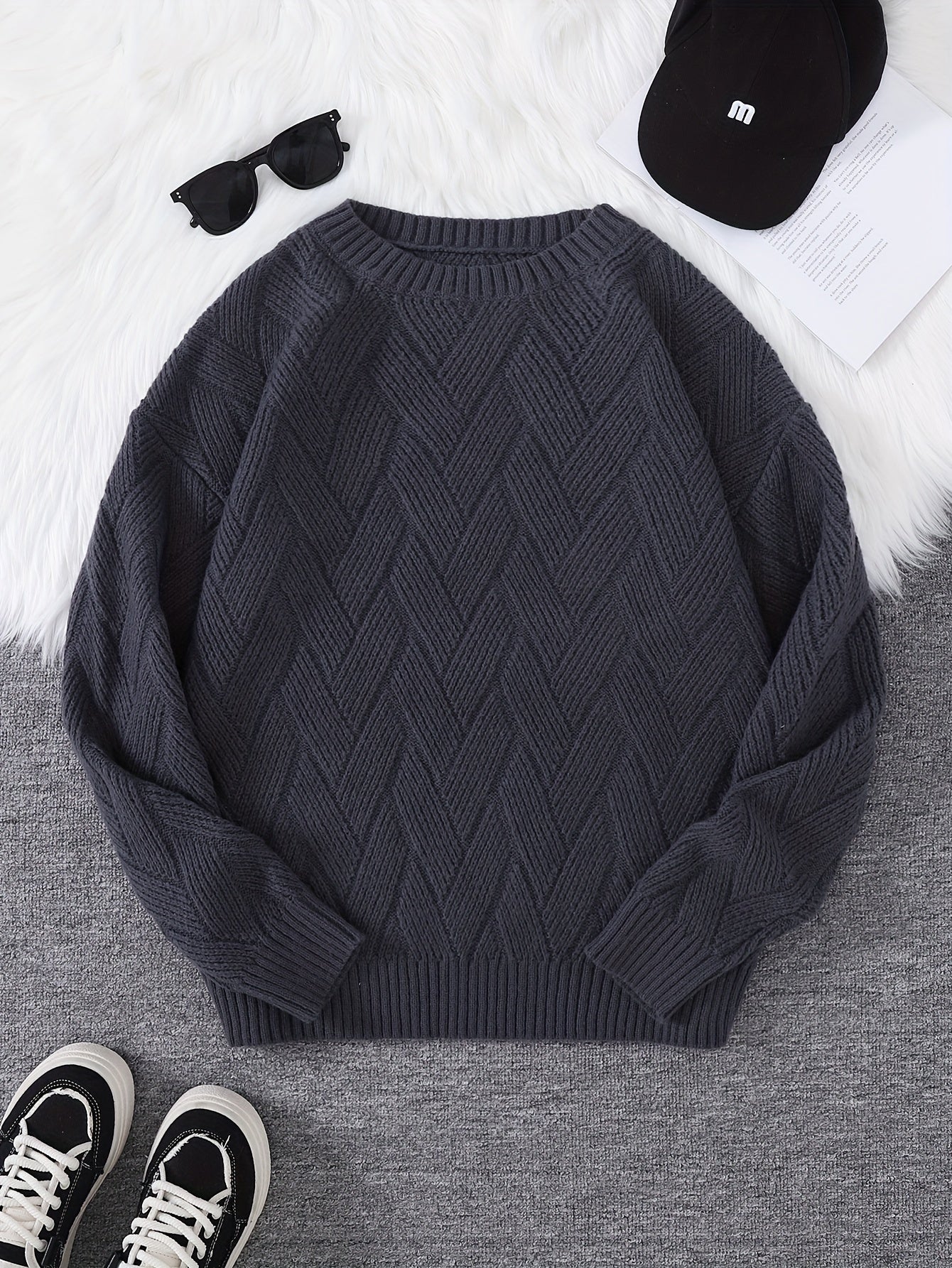Men's knitted sweater | Herringbone pattern round neck pullover