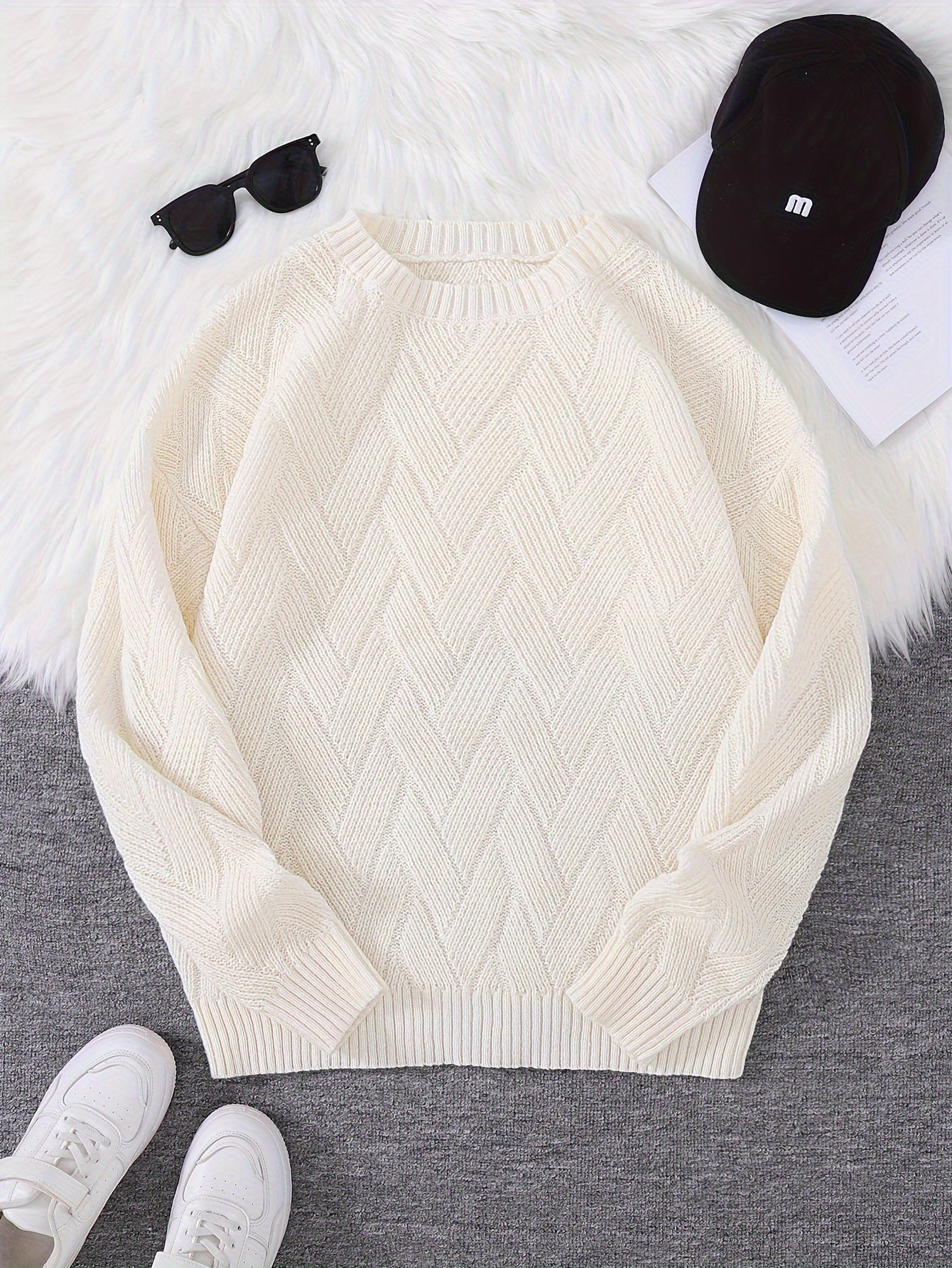 Men's knitted sweater | Herringbone pattern round neck pullover