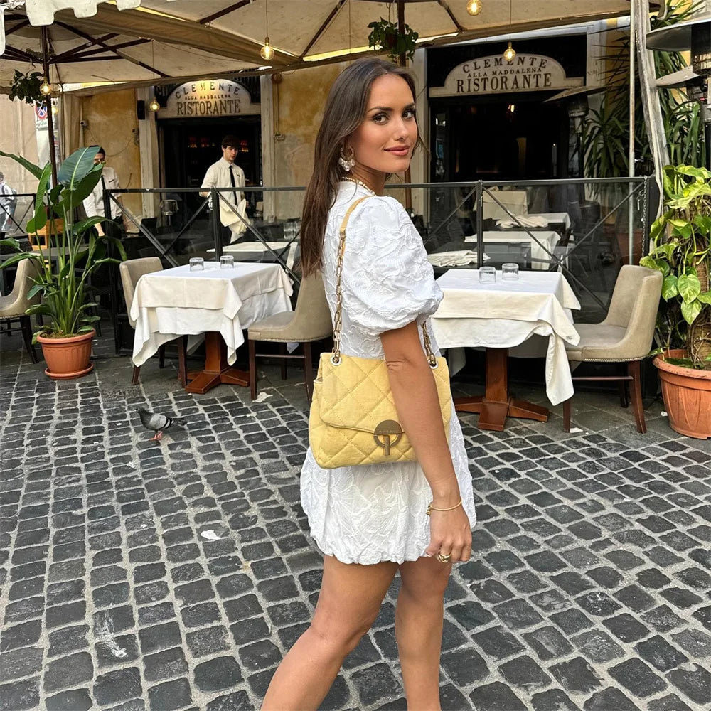 Short dress with puffed sleeves - Elegant & Stylish for special occasions