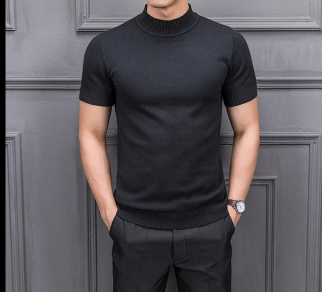 Sweater with a half -height collar