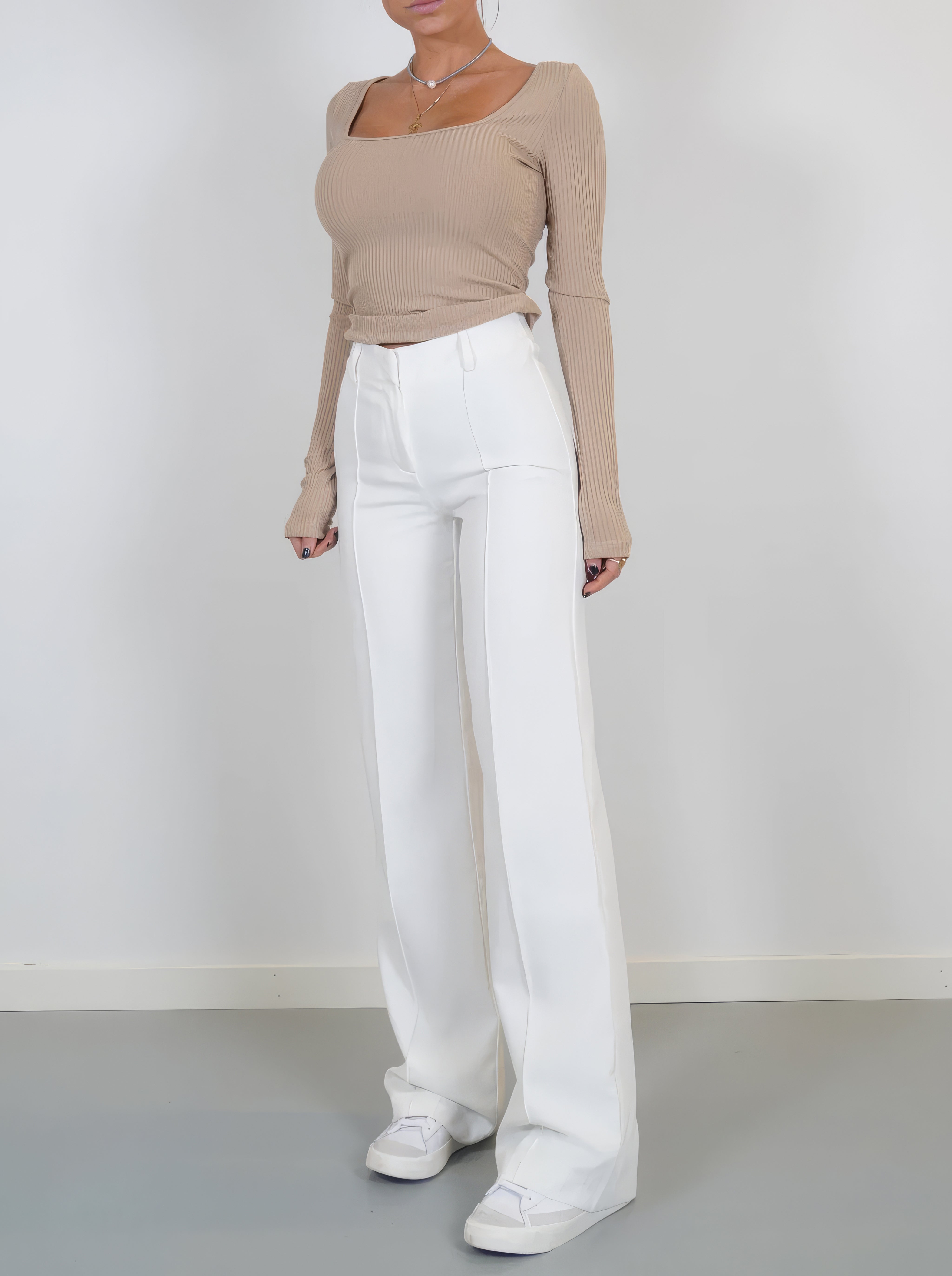 Wide pants pants