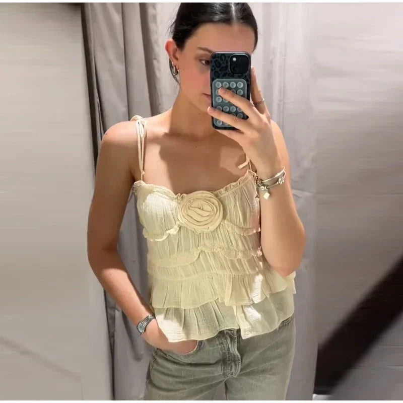 Xiomara - Top with ruffles and Rozendetail